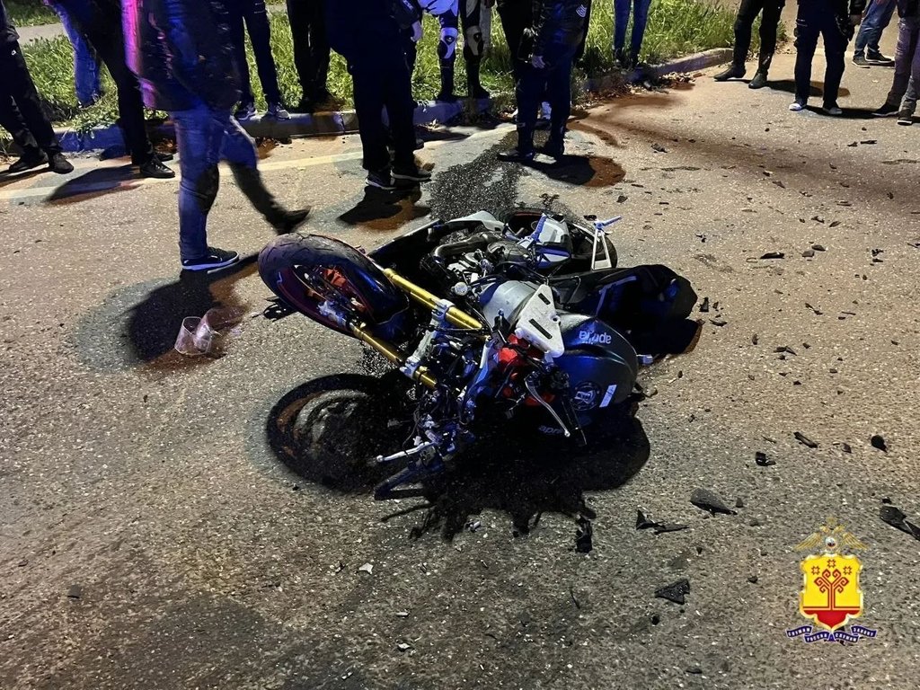 «BMW поворачивал налево»: 40-летний байкер погиб в ДТП на перекрестке в Чебоксарах