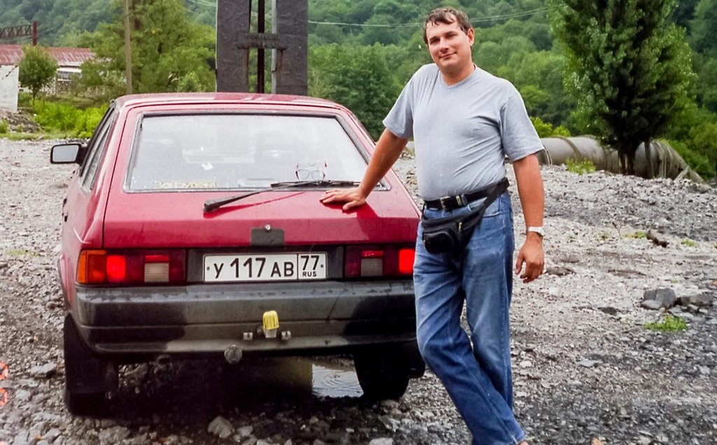 «Автомобиль интересный, но цена смущает»: бывший инженер АЗЛК оценил новый Москвич M70