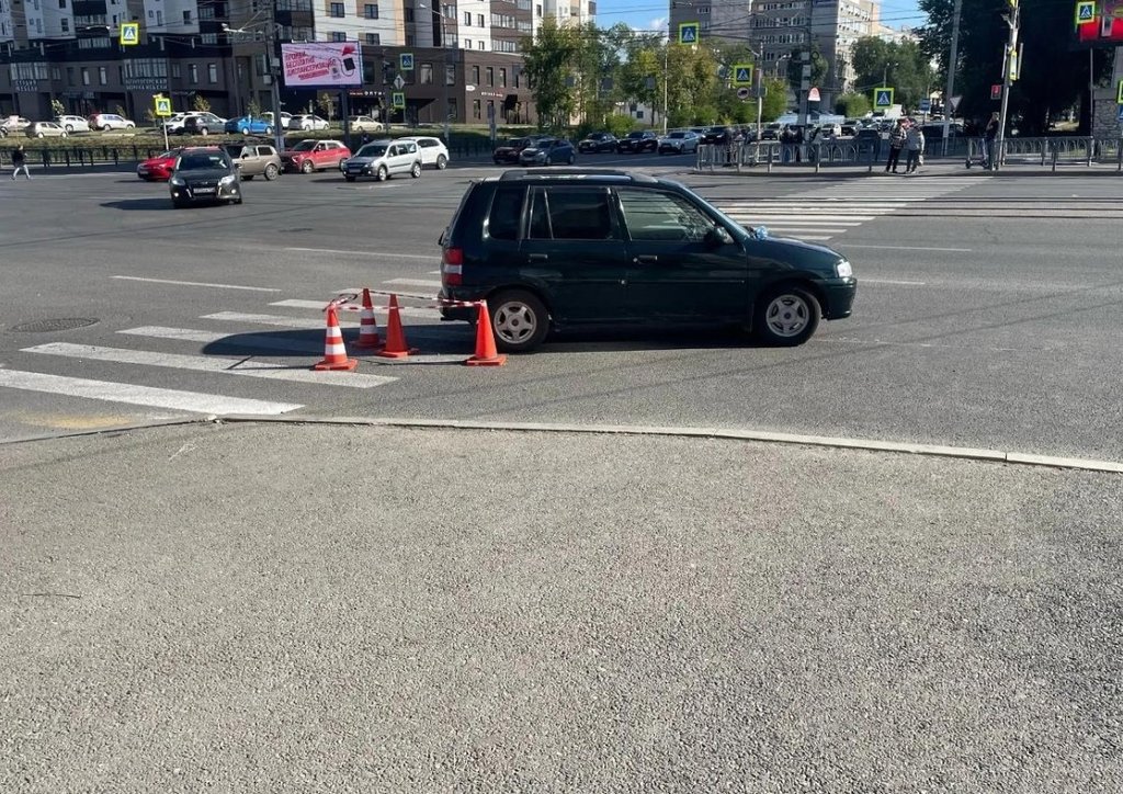 В Магнитогорске 69-летний водитель сбил двух девушек на пешеходном переходе