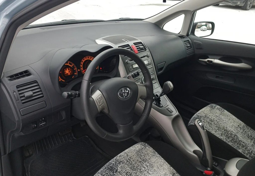 Toyota Auris с пробегом 1620 км: в России продают «капсулу времени»